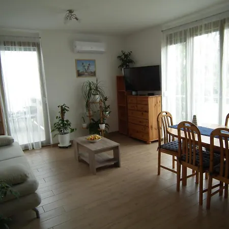 Zita Apartman