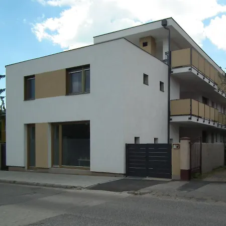 Zita Apartman Balatonalmadi