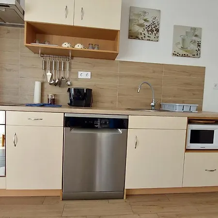 Zita Apartman Balatonalmadi