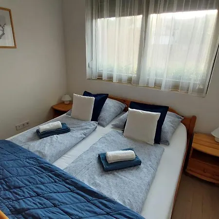 Zita Apartman Apartment Balatonalmadi